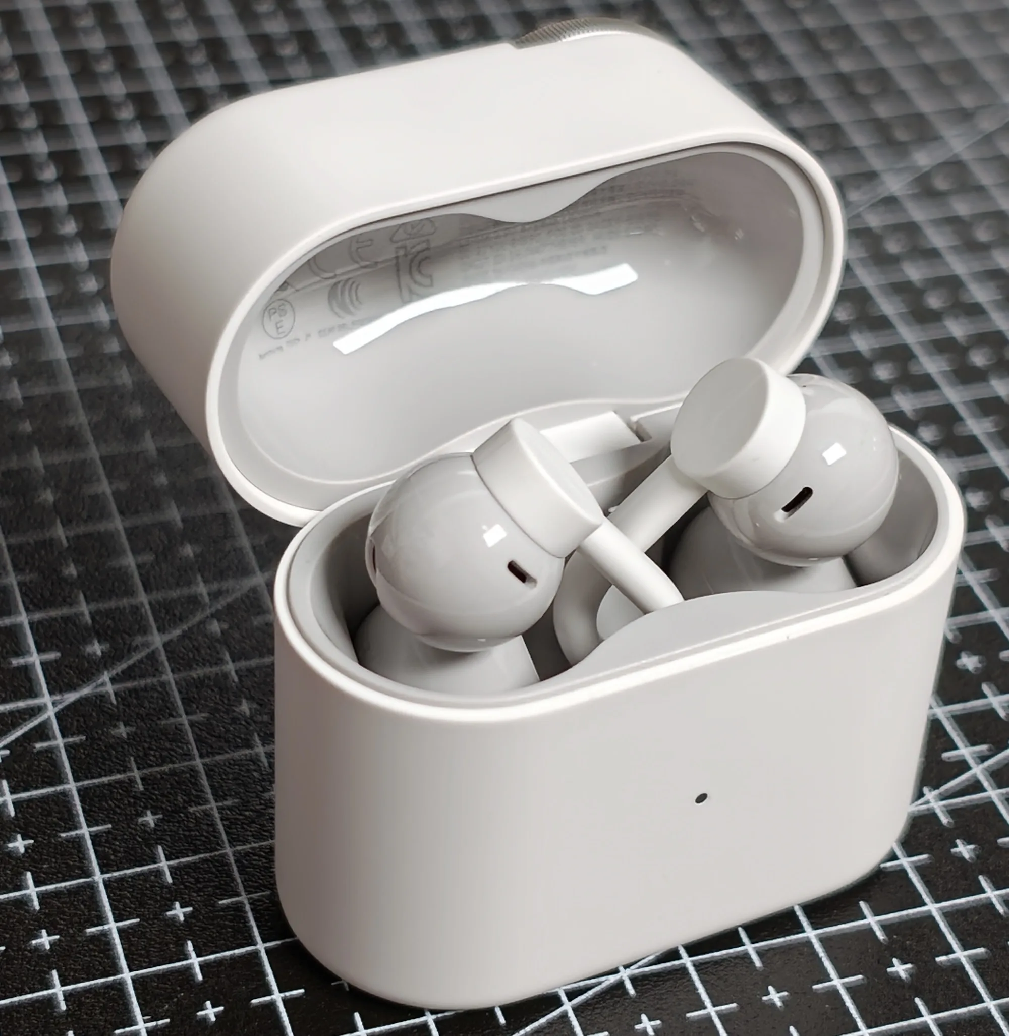 Review CMF Clip Pro: TWS OWS dengan Desain Khas CMF